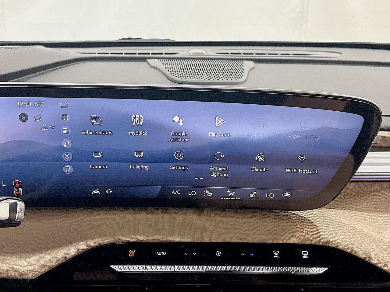 2026 Buick Enclave Preferred photo 12
