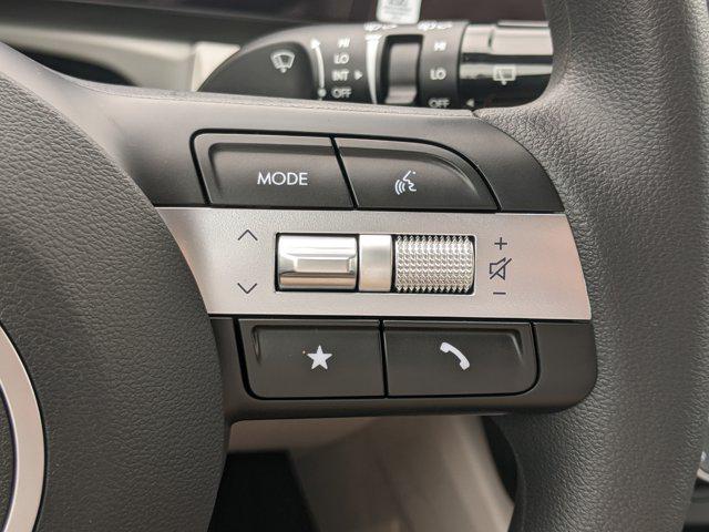 2025 Hyundai Tucson SE photo 19