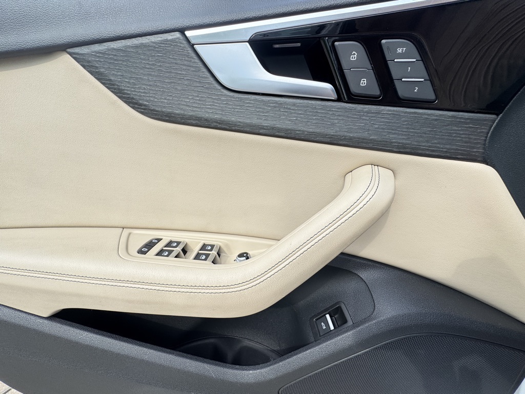 2022 Audi A4 45 S line Premium Plus Quattro photo 19