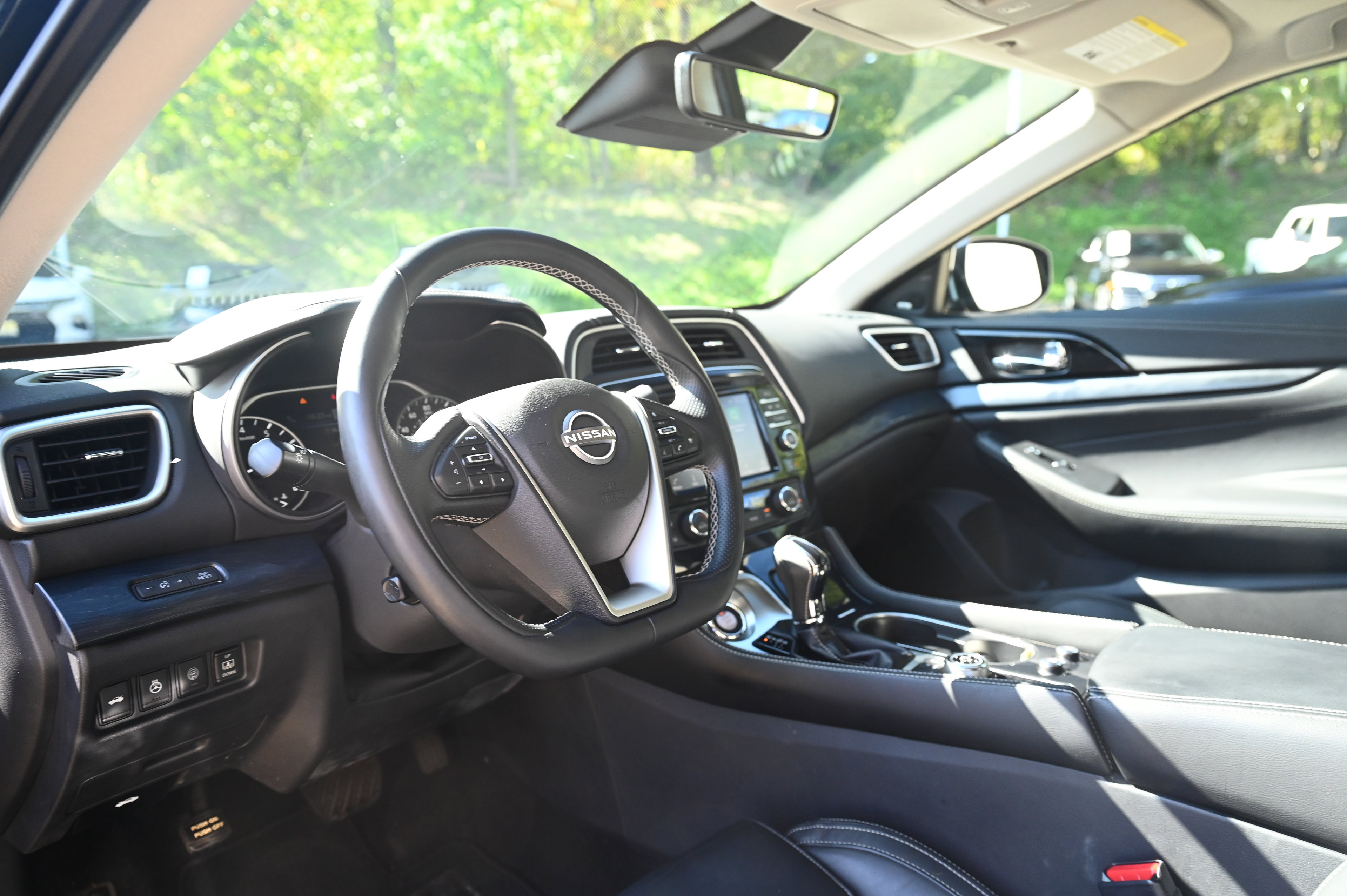 2023 Nissan Maxima Platinum photo 16