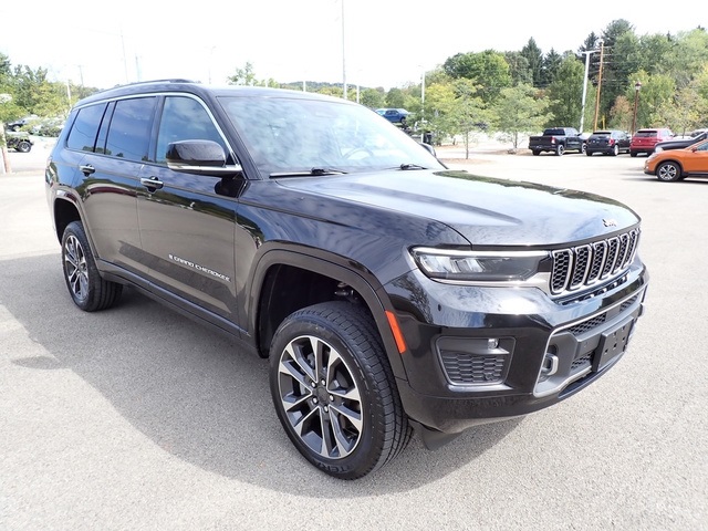 2023 Jeep Grand Cherokee Overland photo 7