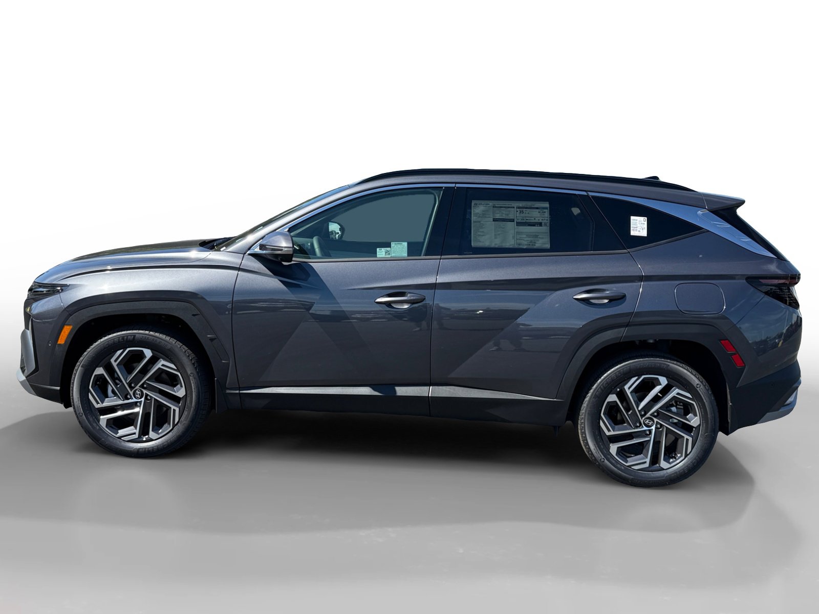 2025 Hyundai Tucson Hybrid Limited photo 2