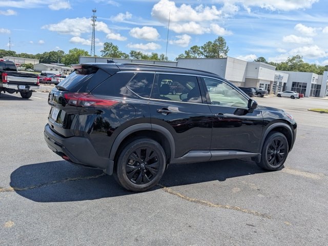 2023 Nissan Rogue SV photo 4