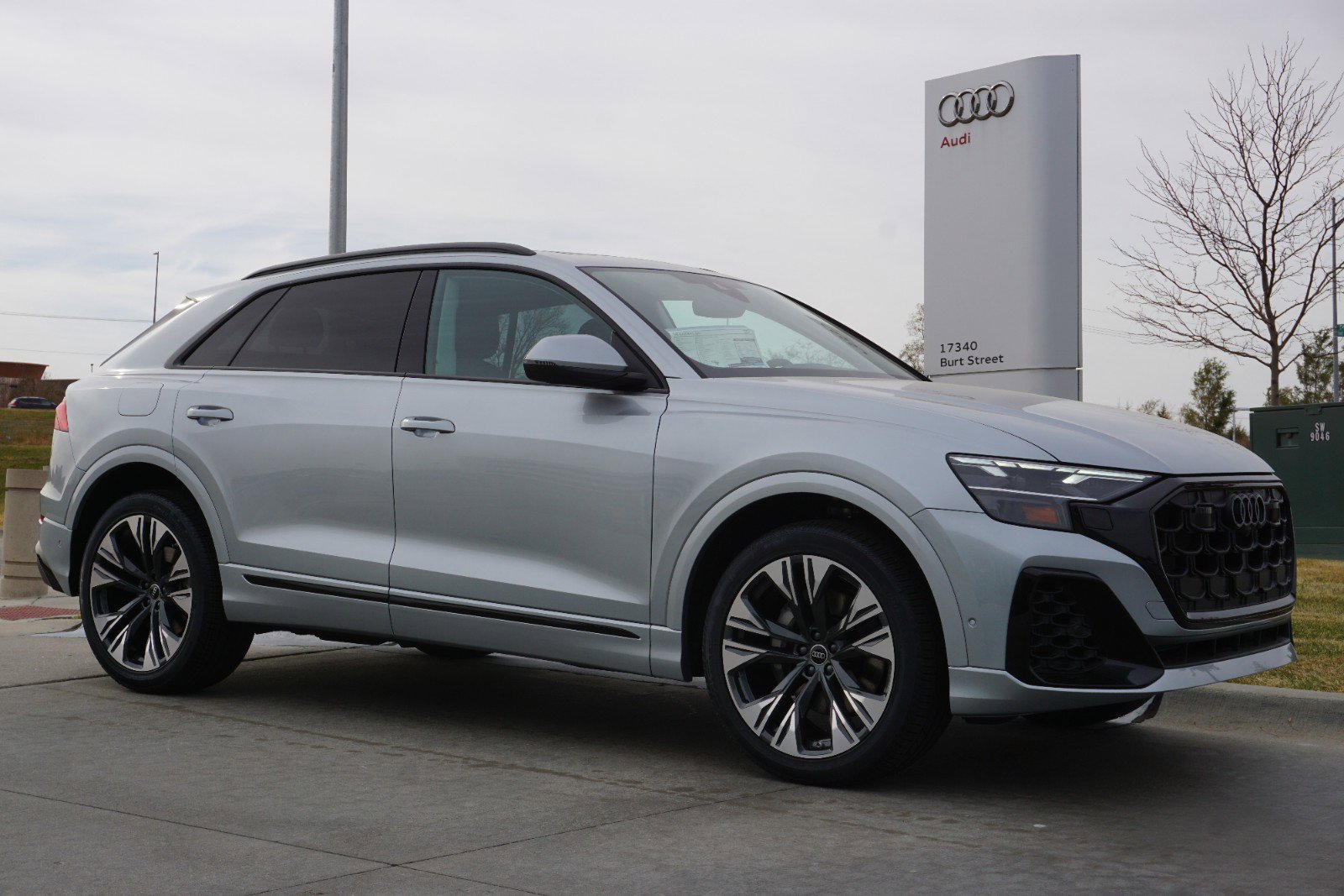 2025 Audi Q8 Premium Plus's photo