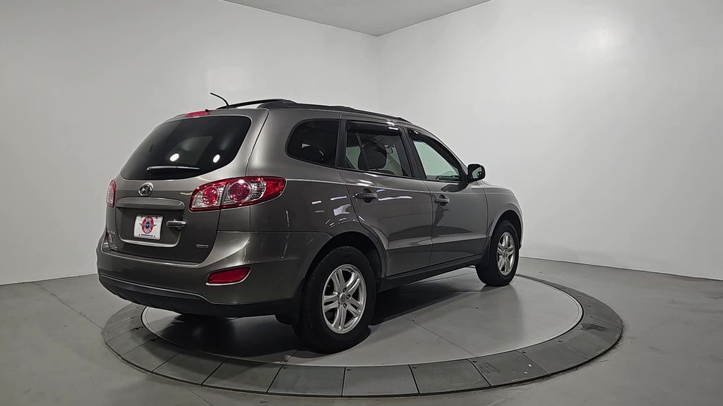 2012 Hyundai Santa Fe GLS photo 4
