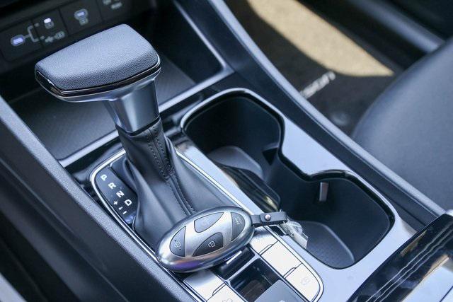 New 2025 Gray Hyundai SE FWD image 13