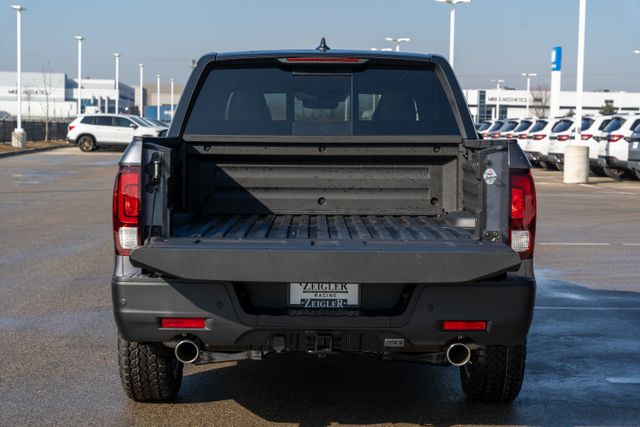 2025 Honda Ridgeline TrailSport photo 17