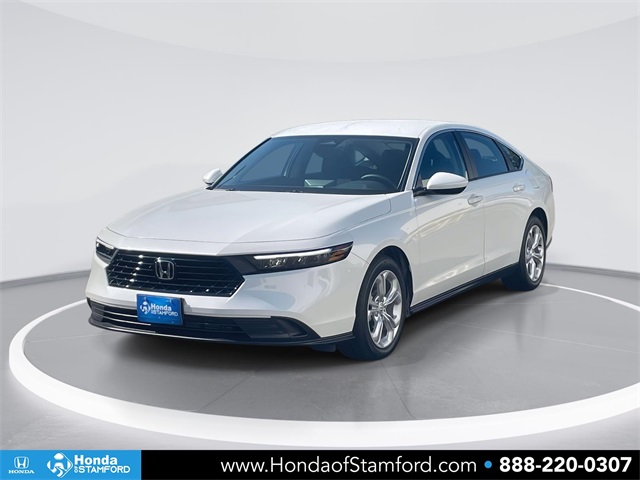 2025 Honda Accord LX photo 3