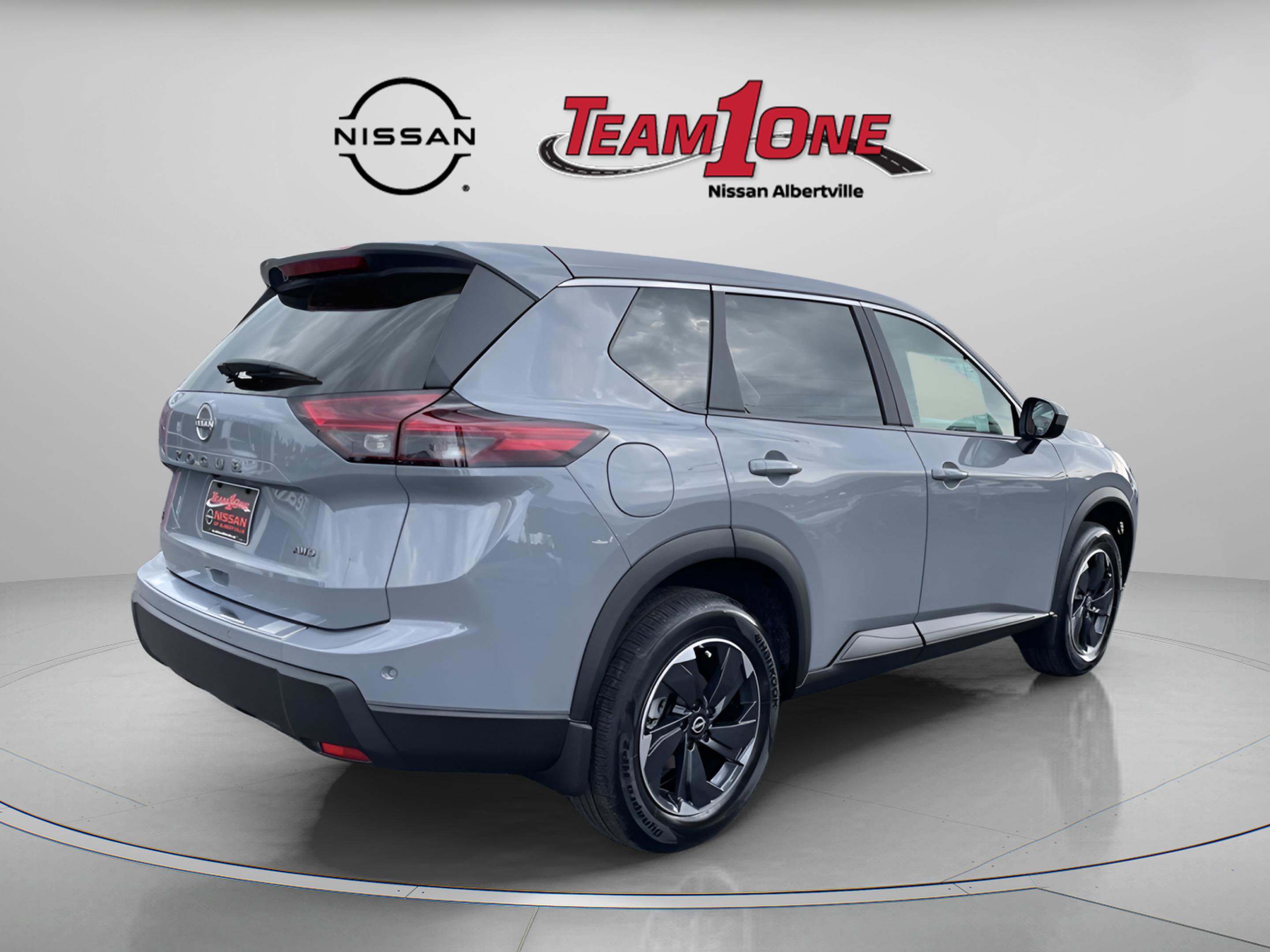 2026 Nissan Rogue SV photo 4
