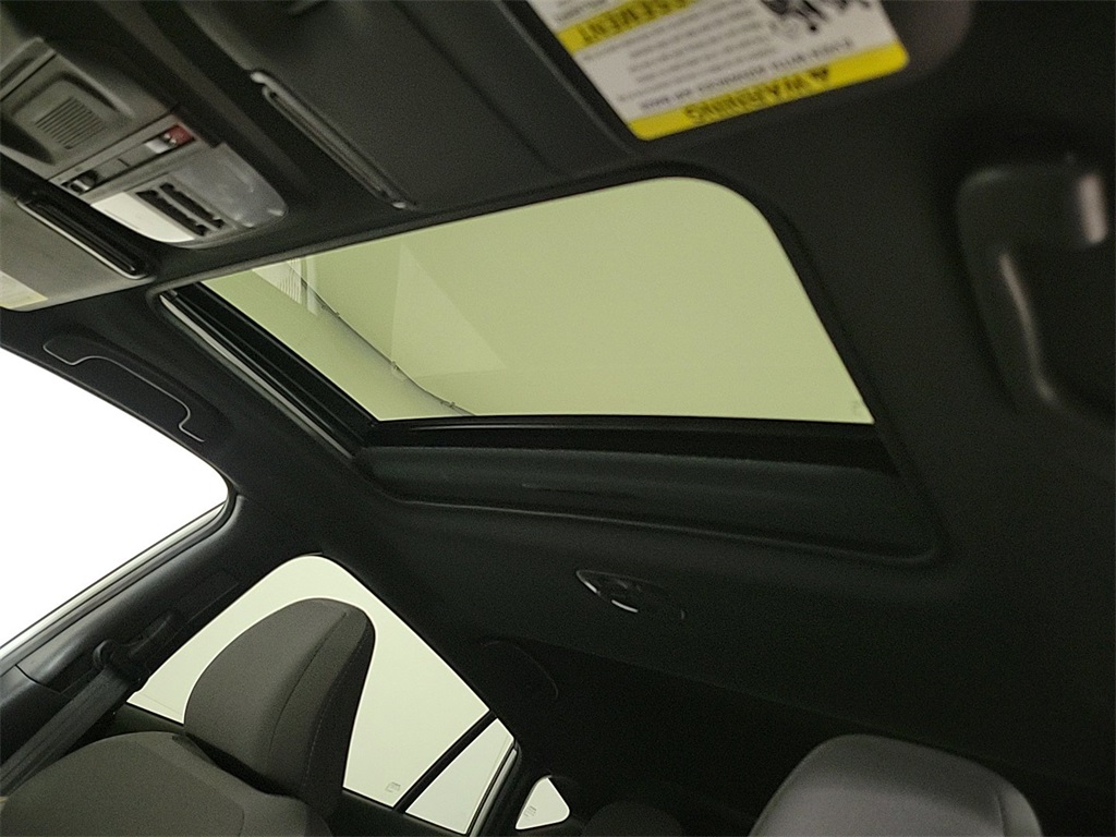 2024 SUBARU CROSSTREK - Image 12