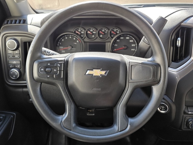 2022 Chevrolet Silverado 1500 Custom photo 16