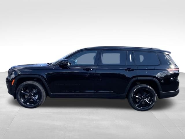 2025 Jeep Grand Cherokee Limited photo 4