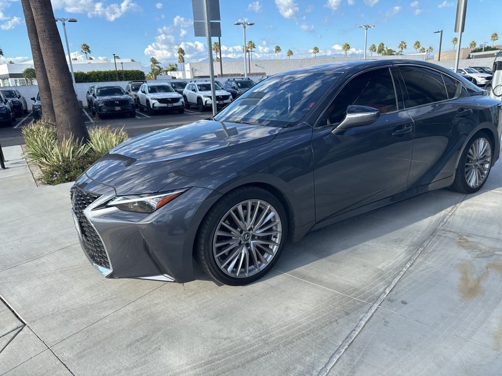 2024 Lexus IS 300 photo 11