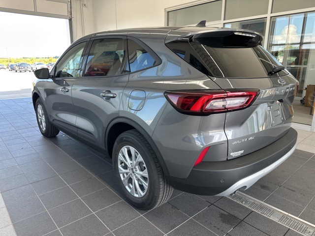 2025 Ford Escape Active photo 3