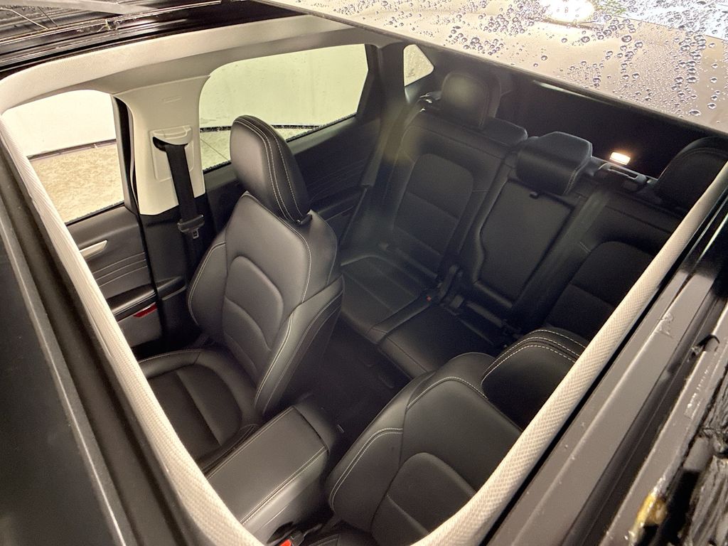 2021 Ford Escape SEL photo 22