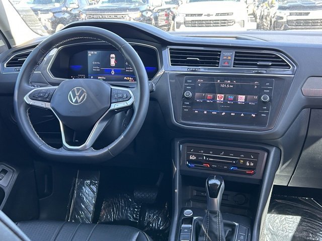 2022 Volkswagen Tiguan SE photo 18