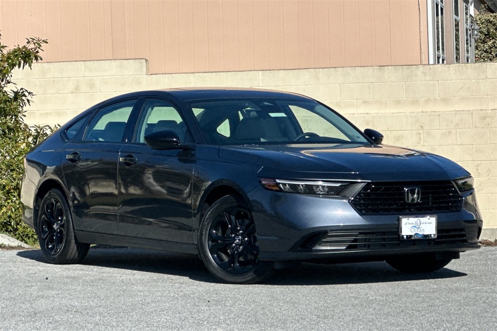 2025 Honda Accord SE photo 2