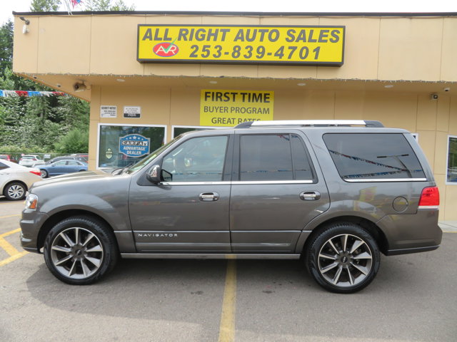 2017 Lincoln Navigator Reserve photo 2