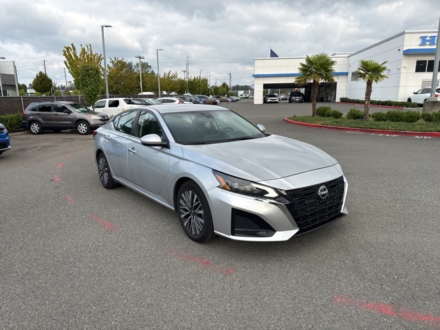 2023 Nissan Altima 2.5 SV photo 3