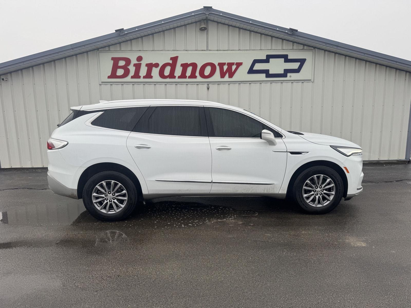 2024 Buick Enclave Essence's photo