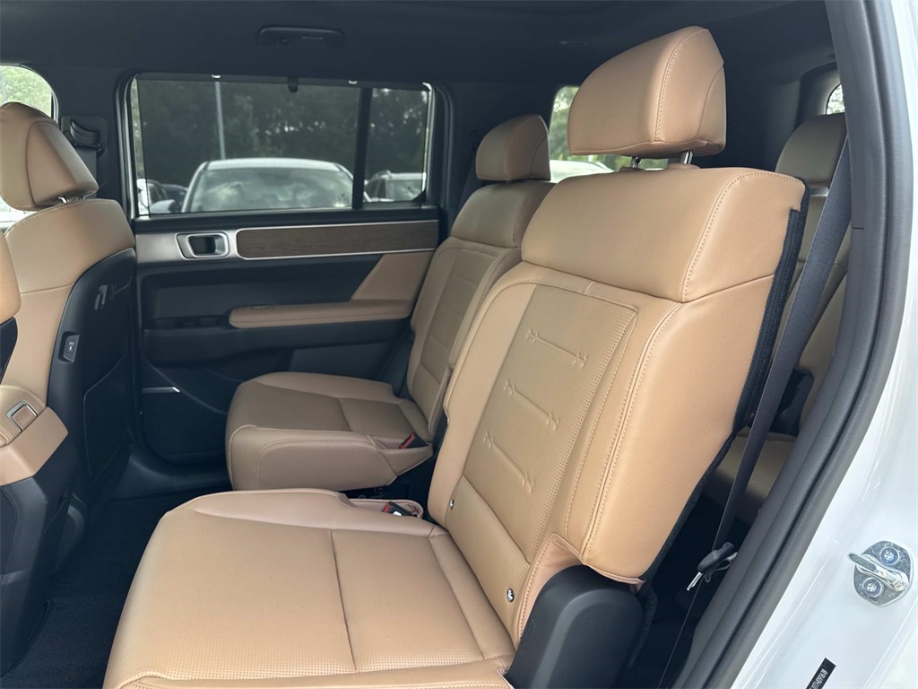 2026 Hyundai Santa Fe Limited photo 7