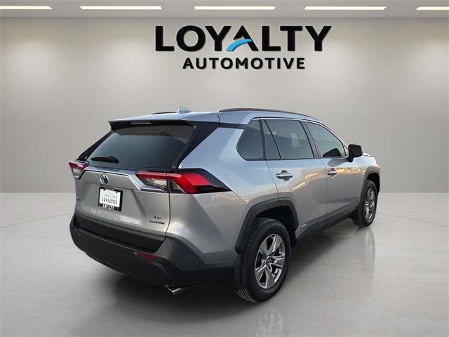 2024 Toyota RAV4 Hybrid LE photo 5