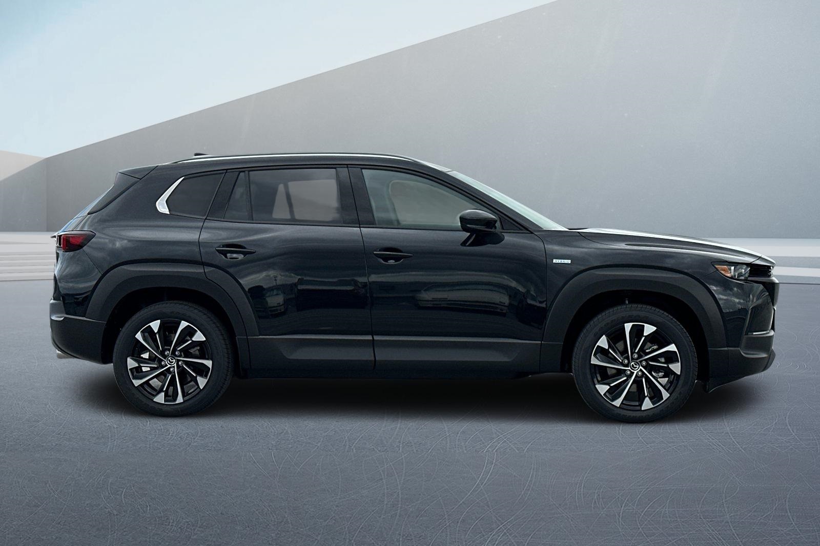 2025 Mazda CX-50 Premium Plus photo 2