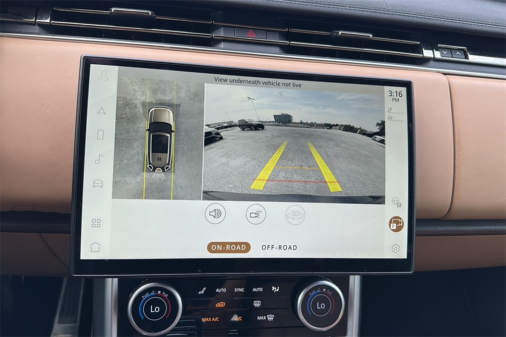 2023 Land Rover Range Rover SE photo 21
