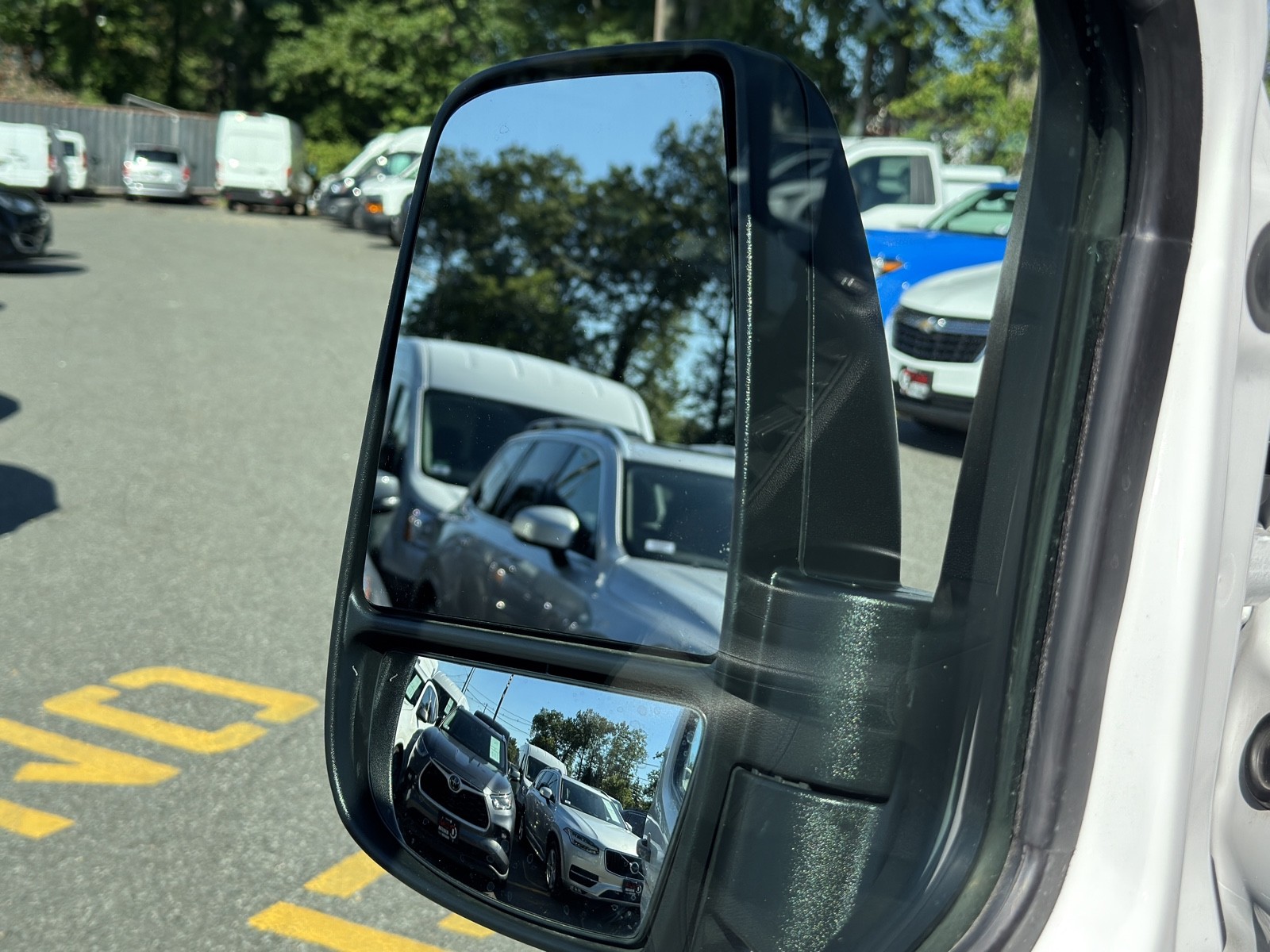 2023 Ford Transit photo 28