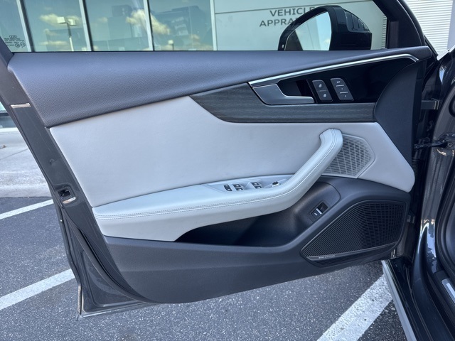 2022 Audi A4 Allroad 45 Prestige Quattro photo 8