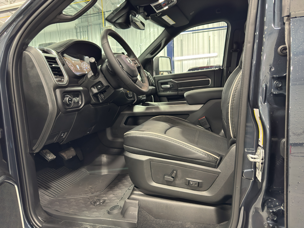 2025 Ram 2500 Laramie photo 2