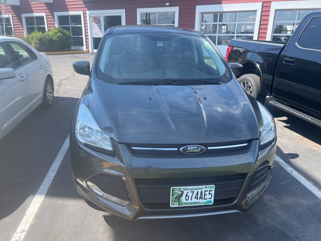 Used 2016 Ford Escape SE with VIN 1FMCU9G96GUA98699 for sale in White Bear Lake, Minnesota