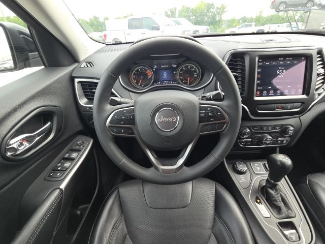 2022 Jeep Cherokee Latitude Lux photo 24