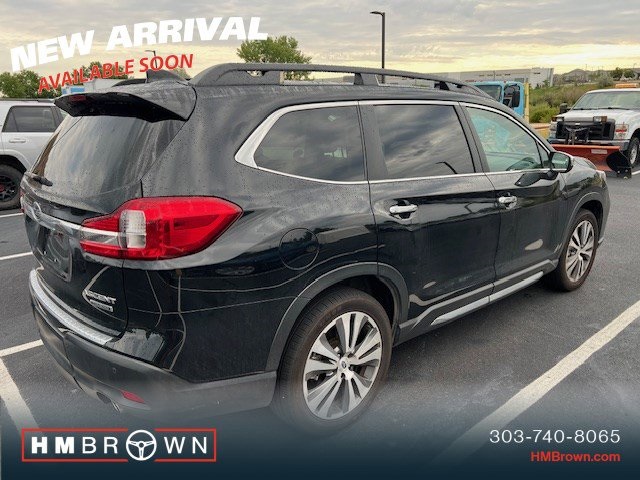 2022 Subaru Ascent Touring photo 3