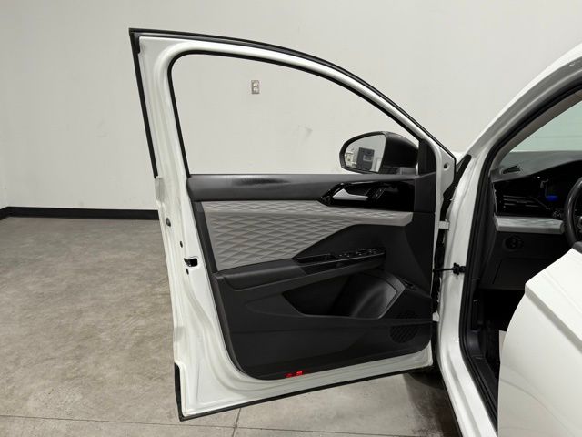 2022 Volkswagen Taos S photo 8