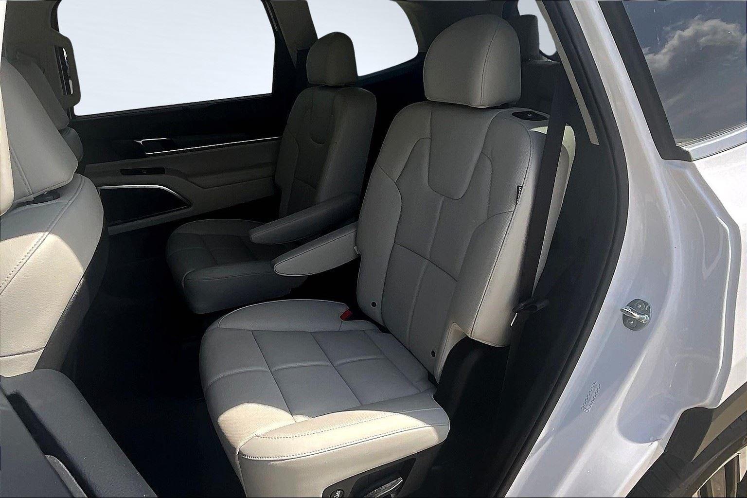 2024 Kia Telluride SX photo 25