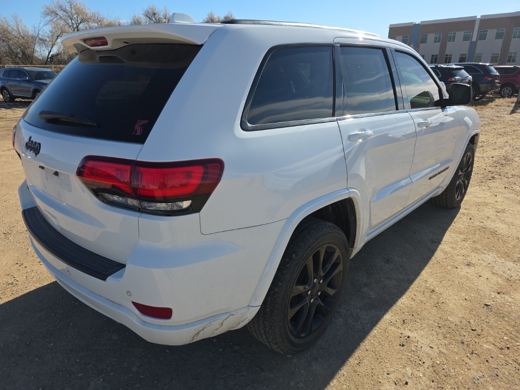2018 Jeep Grand Cherokee Altitude photo 4