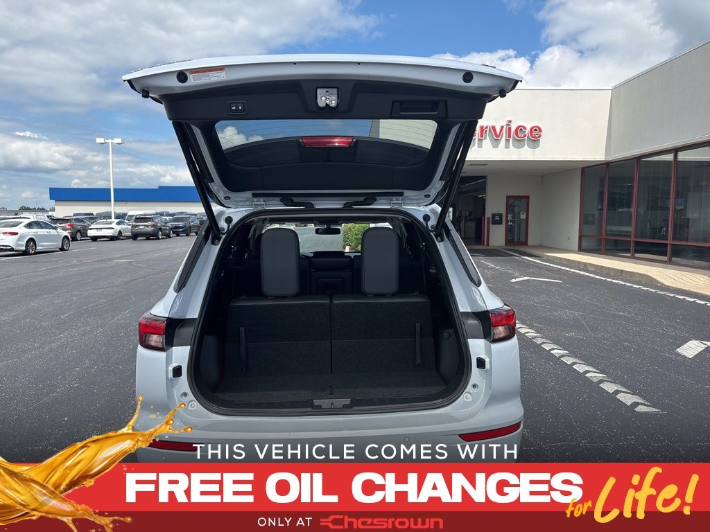 2023 Mitsubishi Outlander SE photo 4