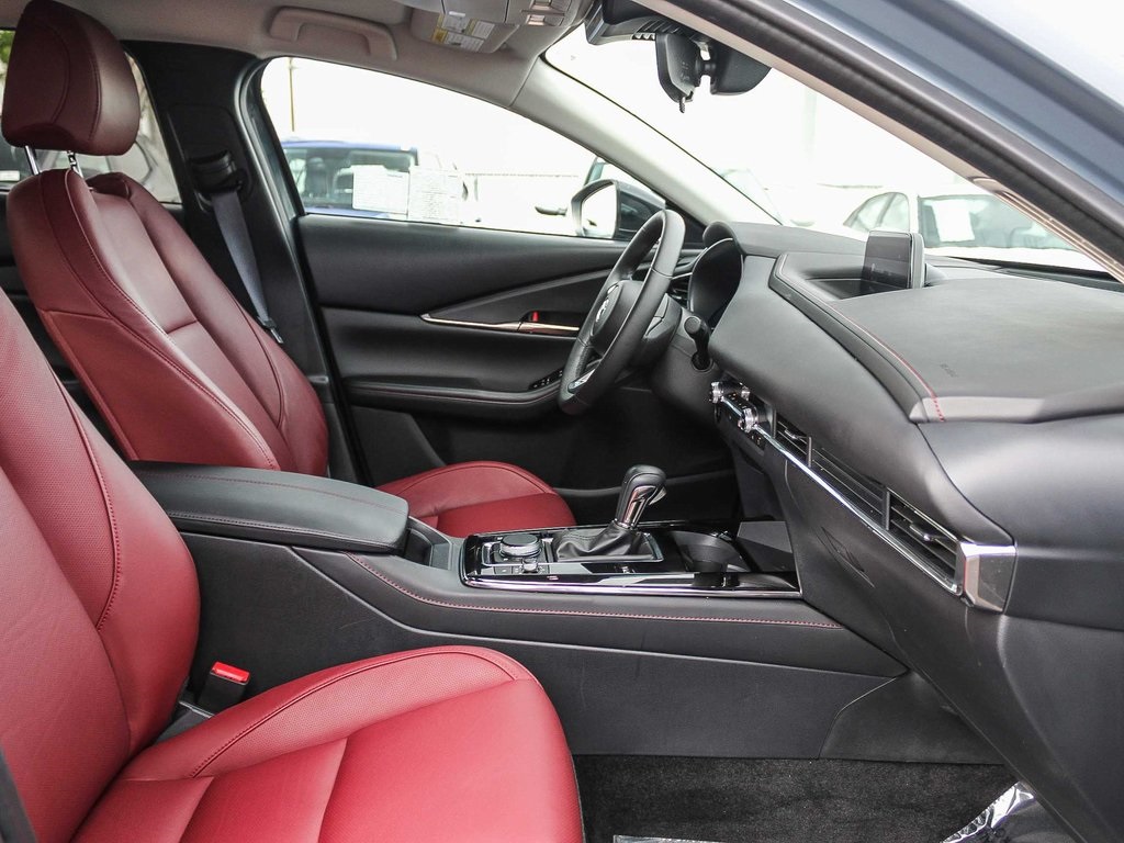 2024 Mazda CX-30 2.5 S Carbon photo 17