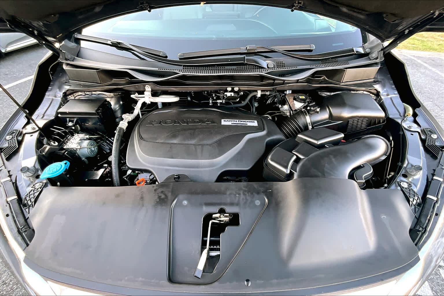 2019 Honda Odyssey Touring photo 30