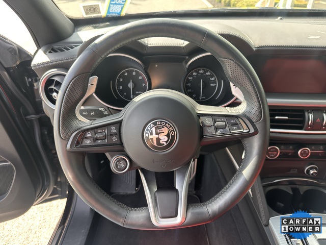 2022 Alfa Romeo Stelvio Ti Sport photo 13