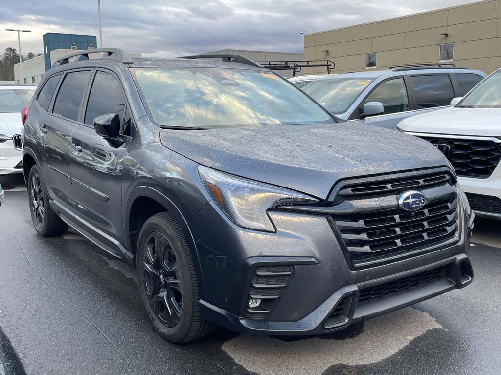 2025 Subaru Ascent Onyx Edition-Touring's photo
