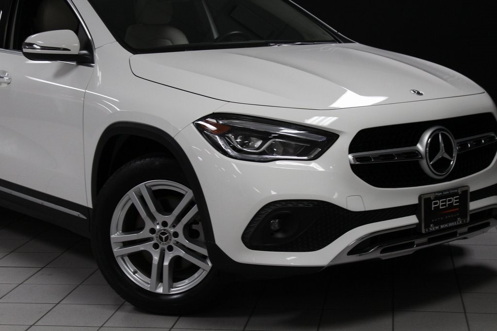 2022 Mercedes Benz GLA 250 4MATIC photo 2