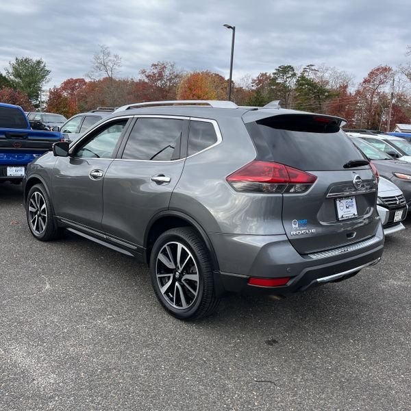 2019 Nissan Rogue SL photo 3