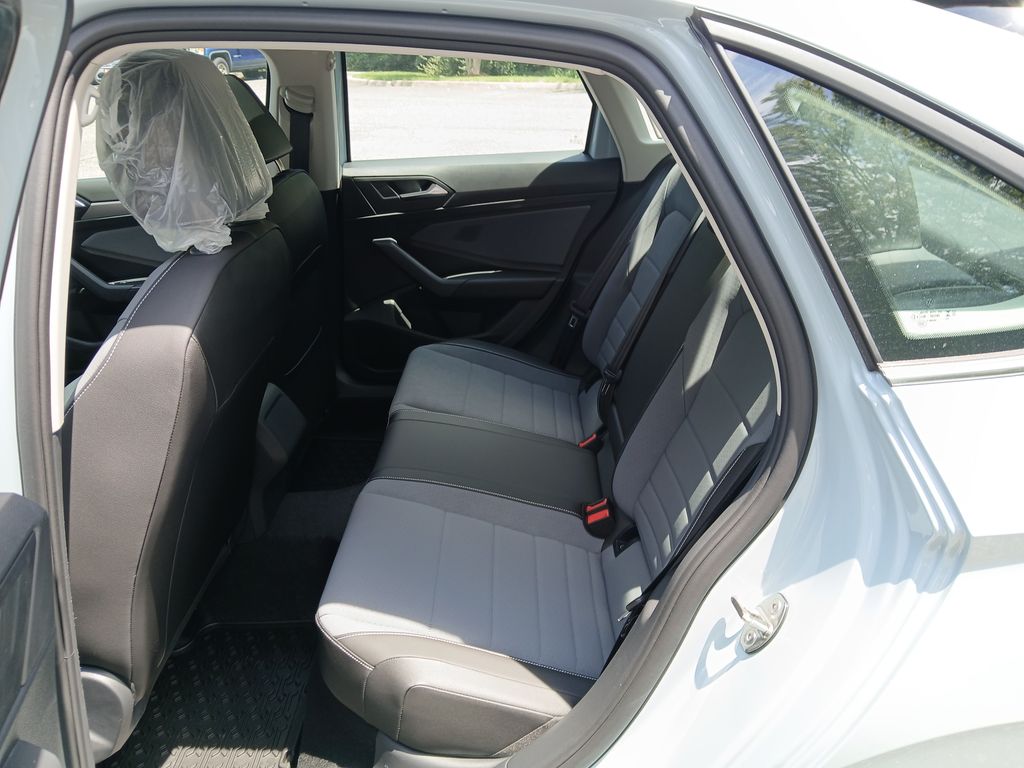 2025 Volkswagen Jetta 1.5T SE photo 24