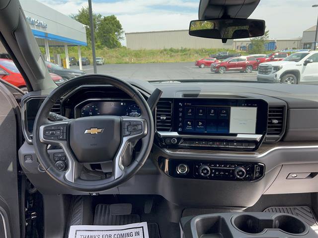 2023 Chevrolet Silverado 1500 LT photo 18