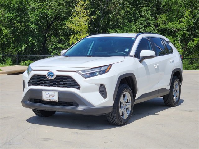 2023 Toyota RAV4 Hybrid XLE photo 2