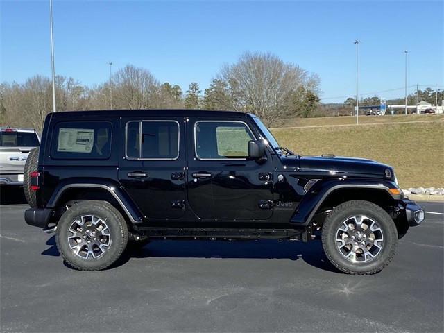 2025 Jeep Wrangler Sahara photo 2