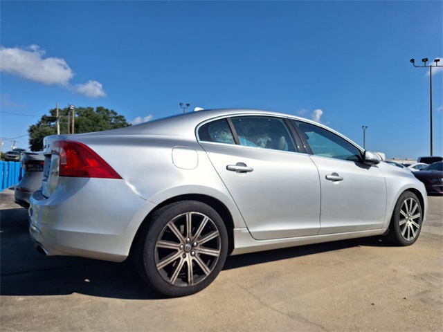2018 Volvo S60 Inscription T5 photo 3