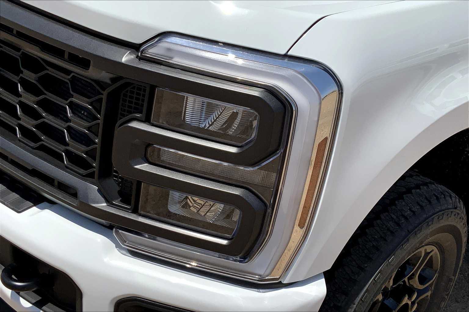 2025 Ford F-250 XL photo 13